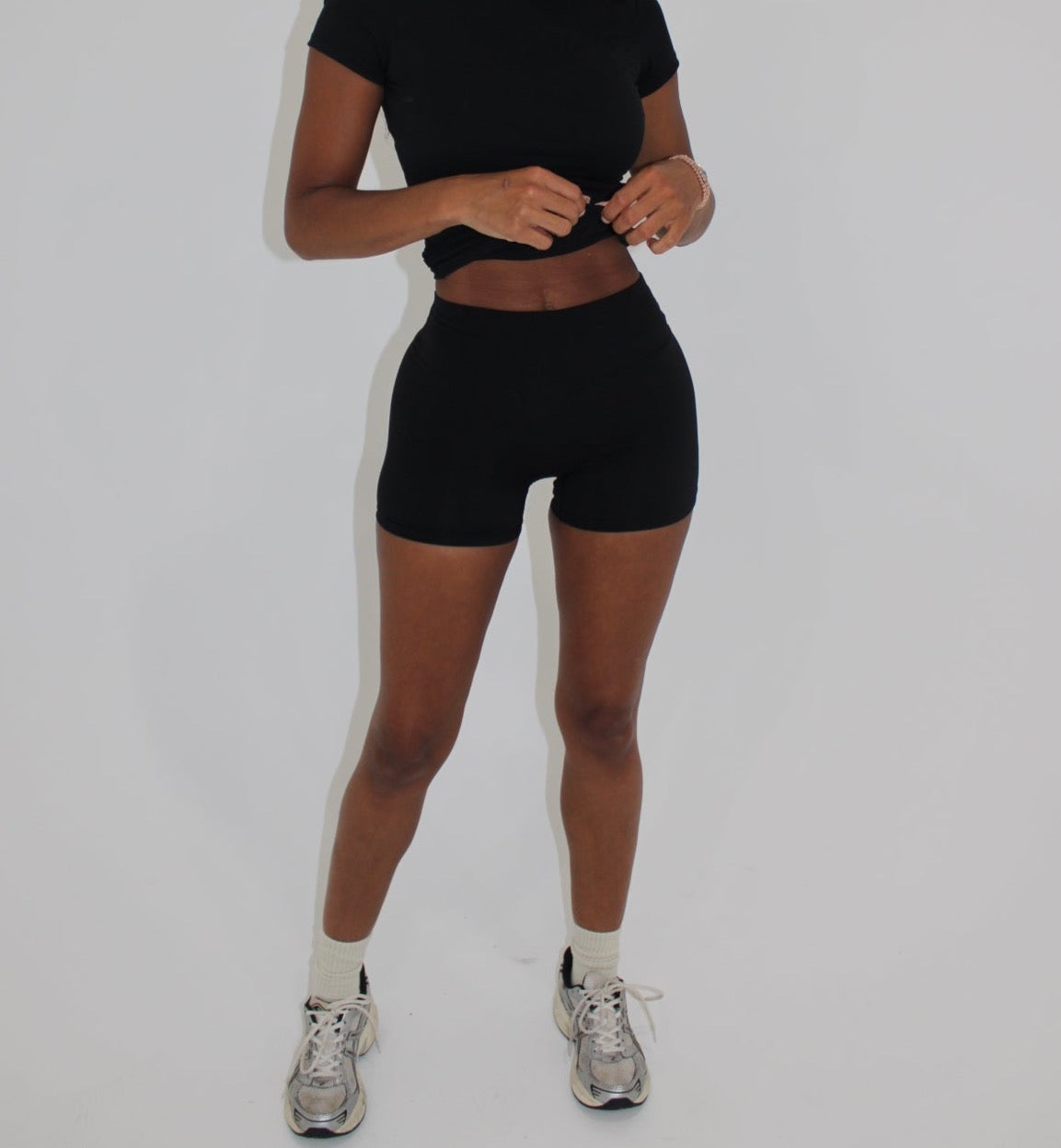Basic Shorts Display THE BASIC SHORTS - BLACK – Layers Basics